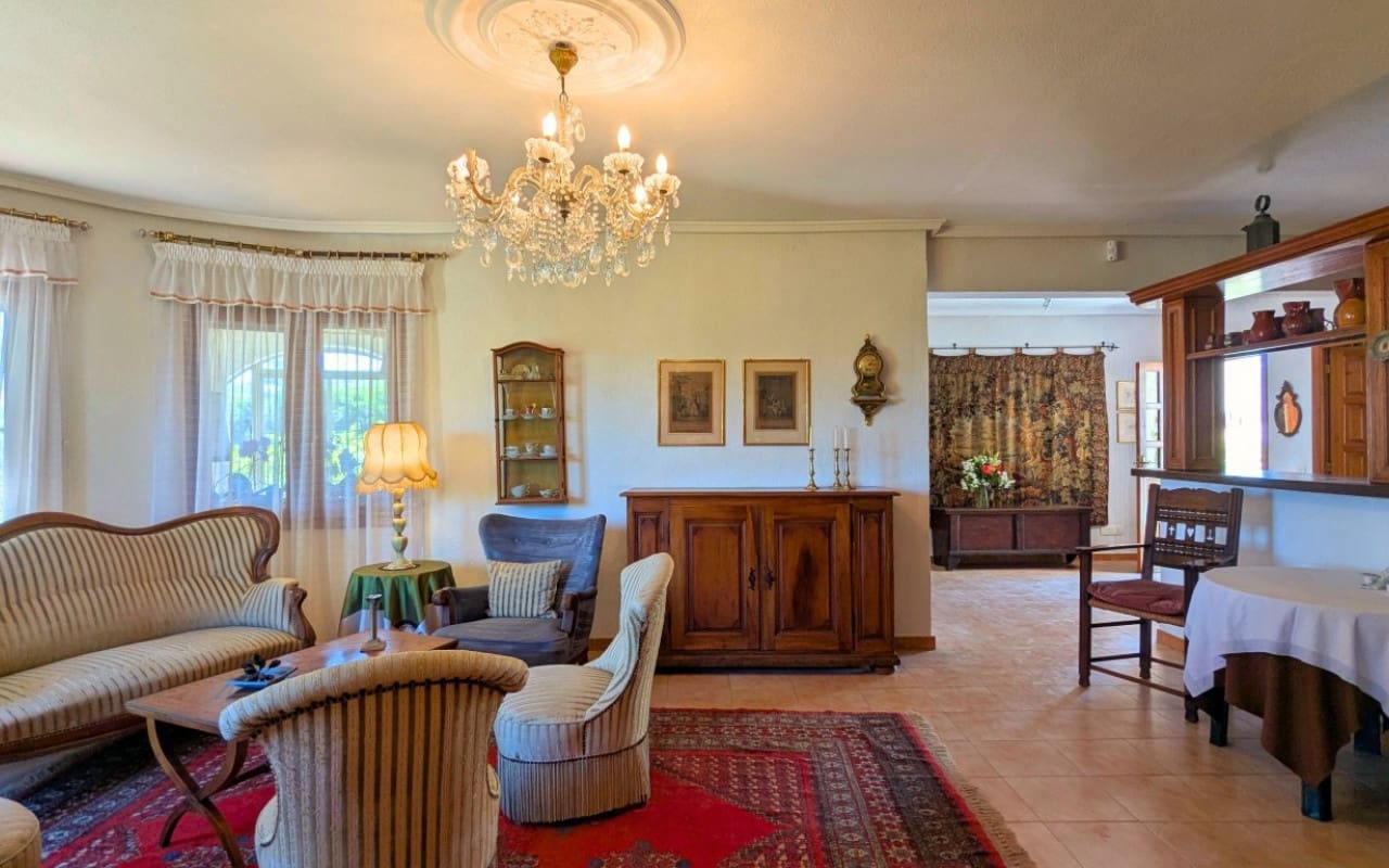 4 Zimmer Villa zu verkaufen in Ciudad Quesada mit Pool - 385.000 € (Ref: 9902208)
