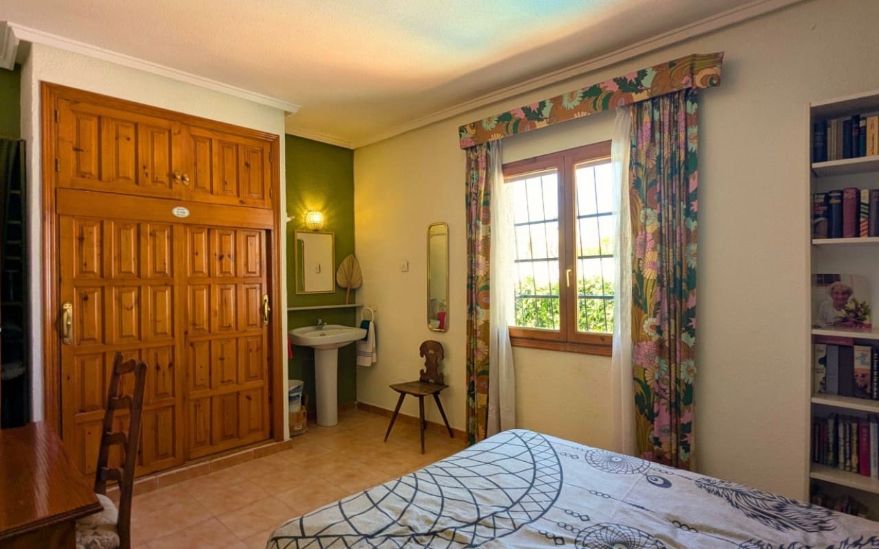4 Zimmer Villa zu verkaufen in Ciudad Quesada mit Pool - 385.000 € (Ref: 9902208)