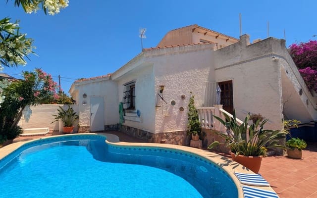 4 Zimmer Villa zu verkaufen in Ciudad Quesada, Rojales mit Pool - 385.000 € (Ref: 9902208)
