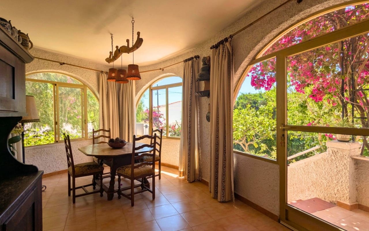 4 Zimmer Villa zu verkaufen in Ciudad Quesada mit Pool - 385.000 € (Ref: 9902208)