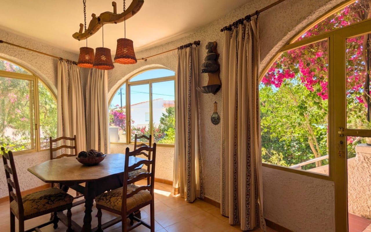4 Zimmer Villa zu verkaufen in Ciudad Quesada mit Pool - 385.000 € (Ref: 9902208)