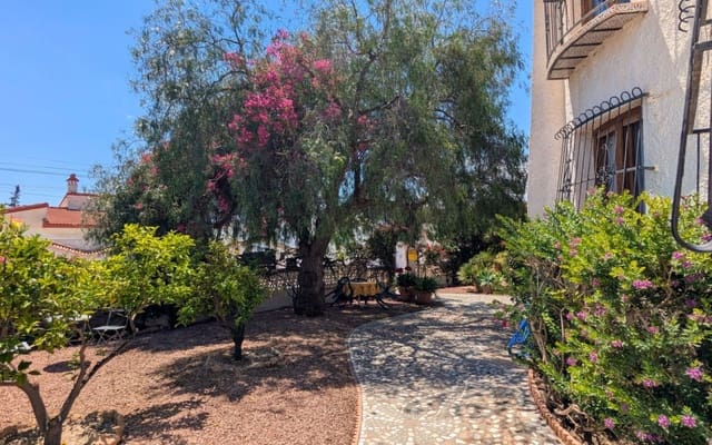 4 Zimmer Villa zu verkaufen in Ciudad Quesada, Rojales mit Pool - 385.000 € (Ref: 9902208)