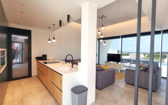 4 soveværelse Villa til salg i Rojales med swimmingpool - € 660.000 (Ref: 9902210)