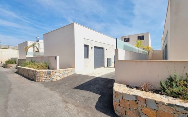 4 soveværelse Villa til salg i Rojales med swimmingpool - € 660.000 (Ref: 9902210)