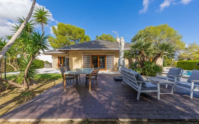 5 slaapkamer Villa te koop in Las Filipinas - € 599.900 (Ref: 9902211)