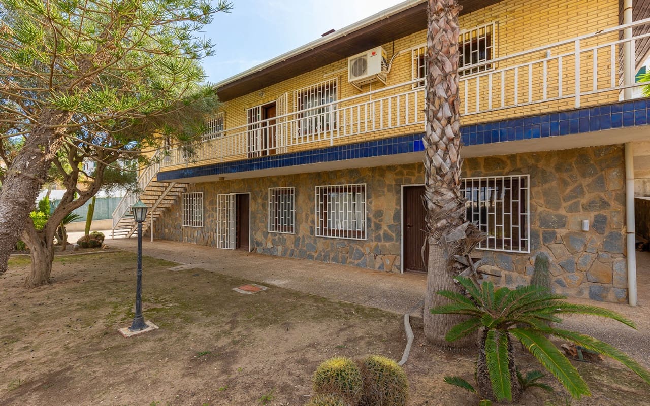5 slaapkamer Villa te koop in Filipinas - € 599.900 (Ref: 9902211)
