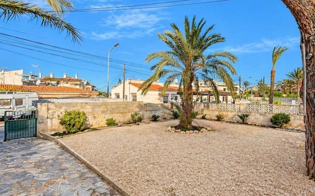 2 soveværelse Villa til salg i Aguas Nuevas, Torrevieja - € 299.000 (Ref: 9902212)