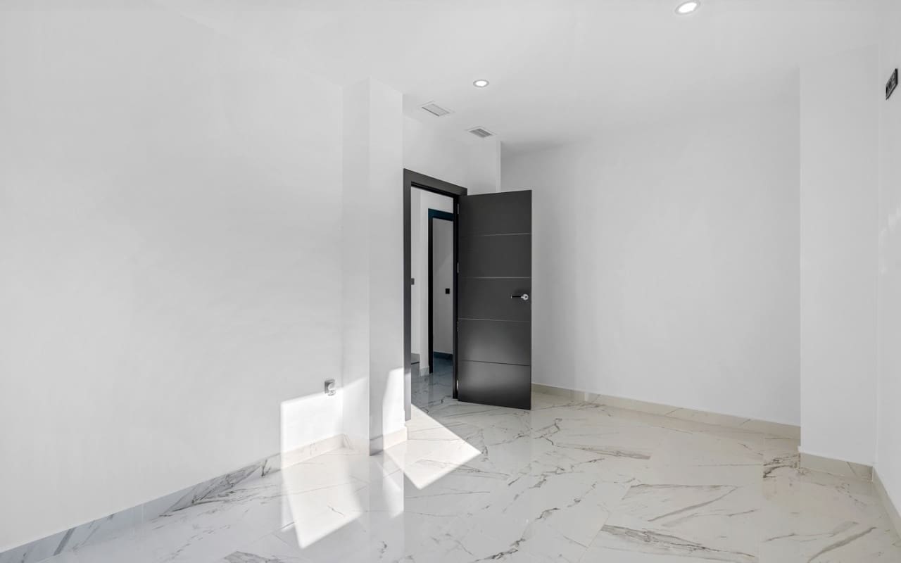 4 soverom Villa til salgs i Campoamor med svømmebasseng - € 985 000 (Ref: 9902213)