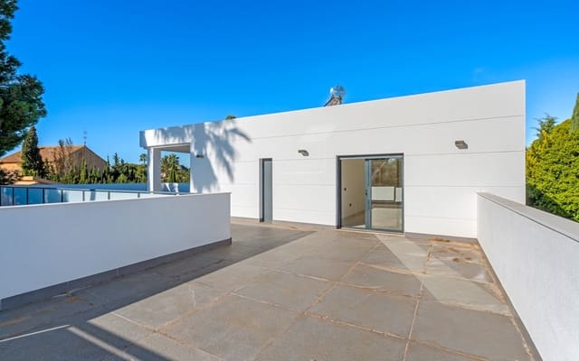 4 soverom Villa til salgs i Dehesa de Campoamor, Orihuela med svømmebasseng - € 985 000 (Ref: 9902213)