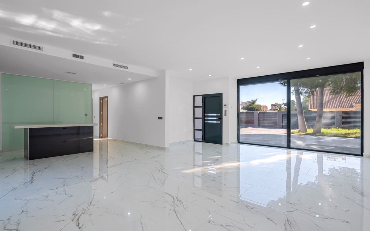 4 soverom Villa til salgs i Campoamor med svømmebasseng - € 985 000 (Ref: 9902213)