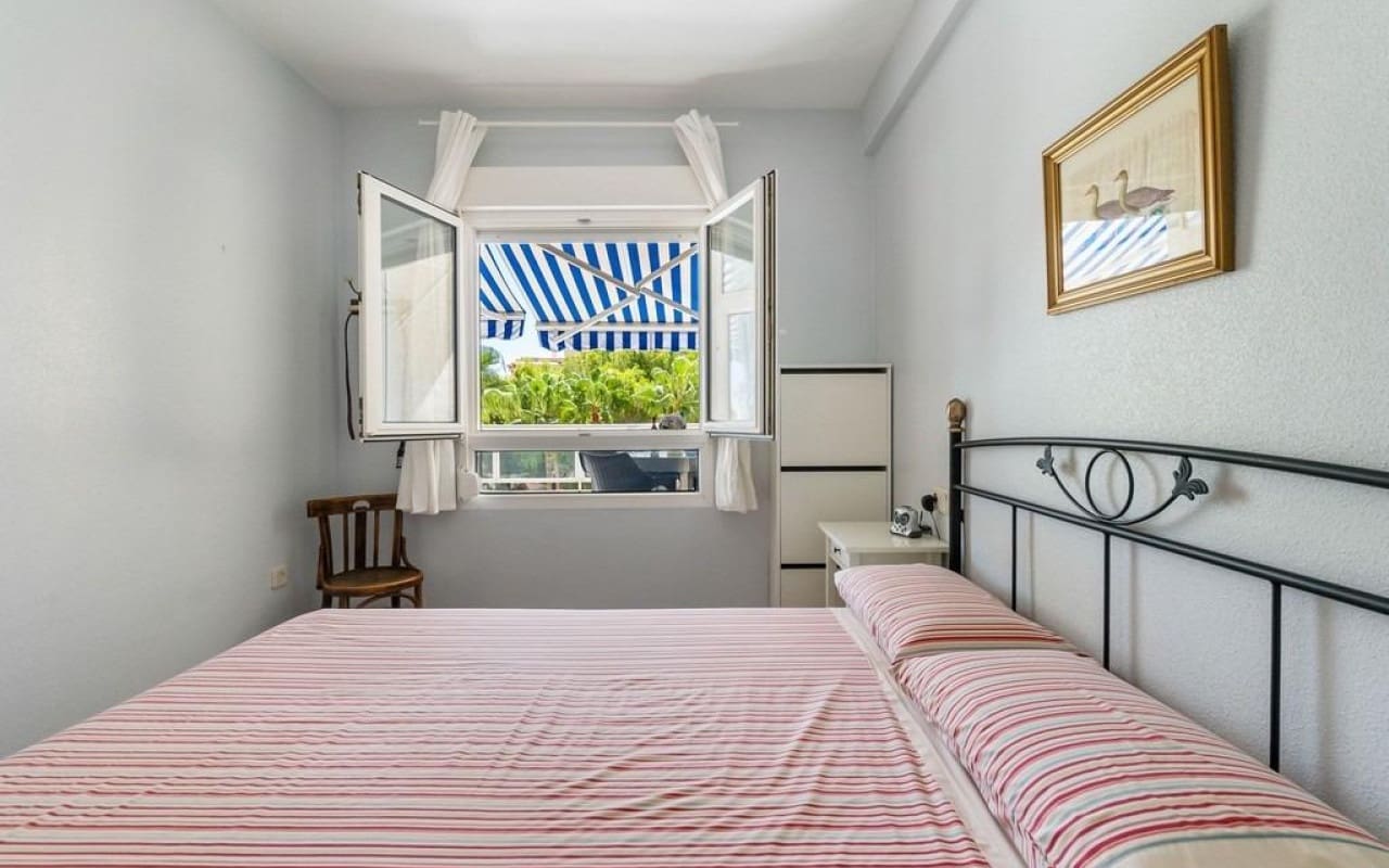 3 slaapkamer Appartement te koop in Dehesa de Campoamor met zwembad - € 215.000 (Ref: 9902215)