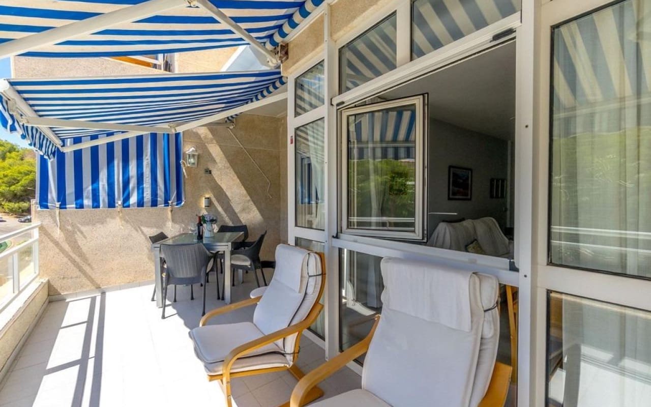 3 slaapkamer Appartement te koop in Dehesa de Campoamor met zwembad - € 215.000 (Ref: 9902215)