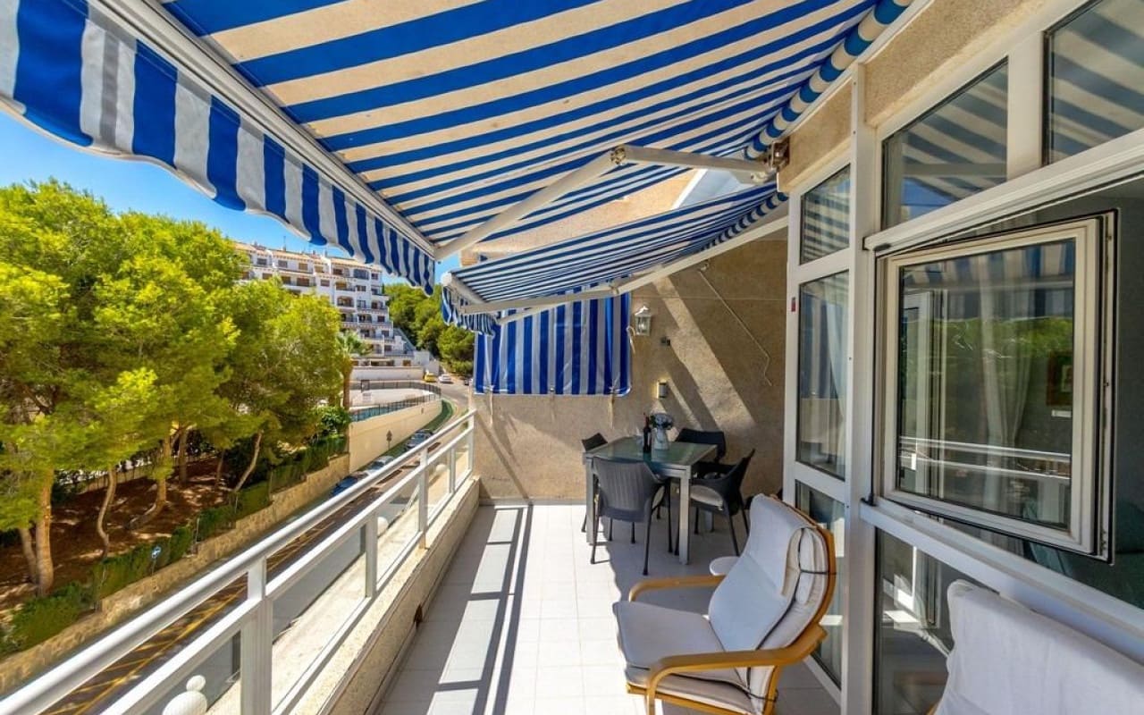 3 slaapkamer Appartement te koop in Dehesa de Campoamor met zwembad - € 215.000 (Ref: 9902215)