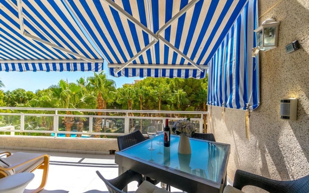 3 slaapkamer Appartement te koop in Dehesa de Campoamor met zwembad - € 215.000 (Ref: 9902215)