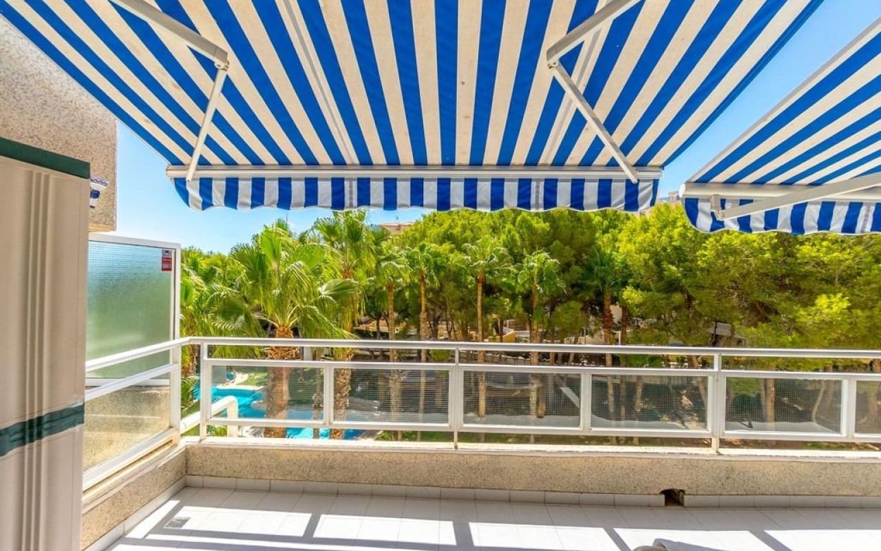 3 slaapkamer Appartement te koop in Dehesa de Campoamor met zwembad - € 215.000 (Ref: 9902215)