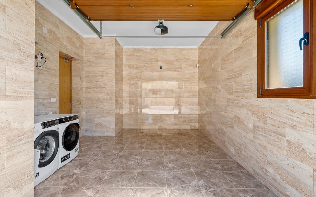 Chalet de 3 habitaciones en Dehesa de Campoamor en venta con piscina - 899.000 € (Ref: 9905062)