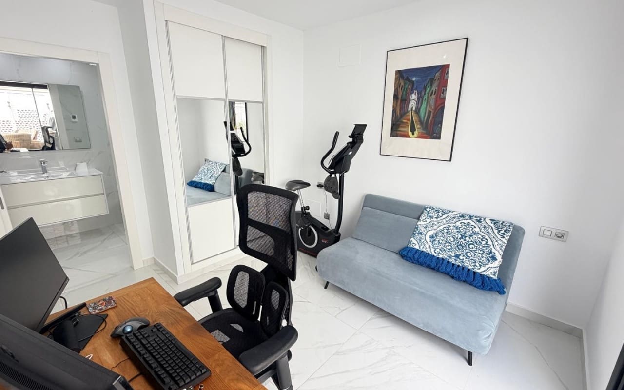 3 makuuhuone Huvila myytävänä paikassa Los Montesinos mukana uima-altaan - 425 000 € (Ref: 9905064)