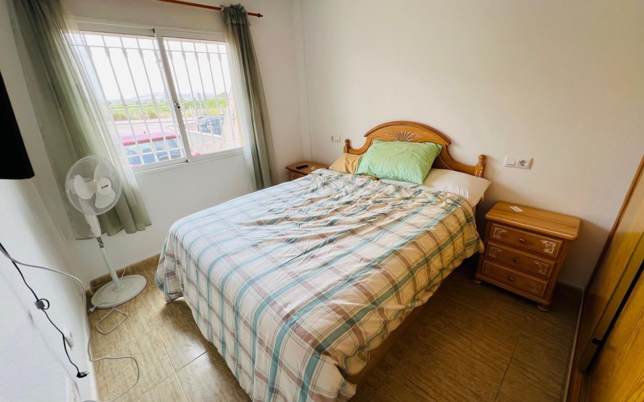 2 bedroom Townhouse for sale in Daya Nueva with pool - € 140,000 (Ref: 9905065)