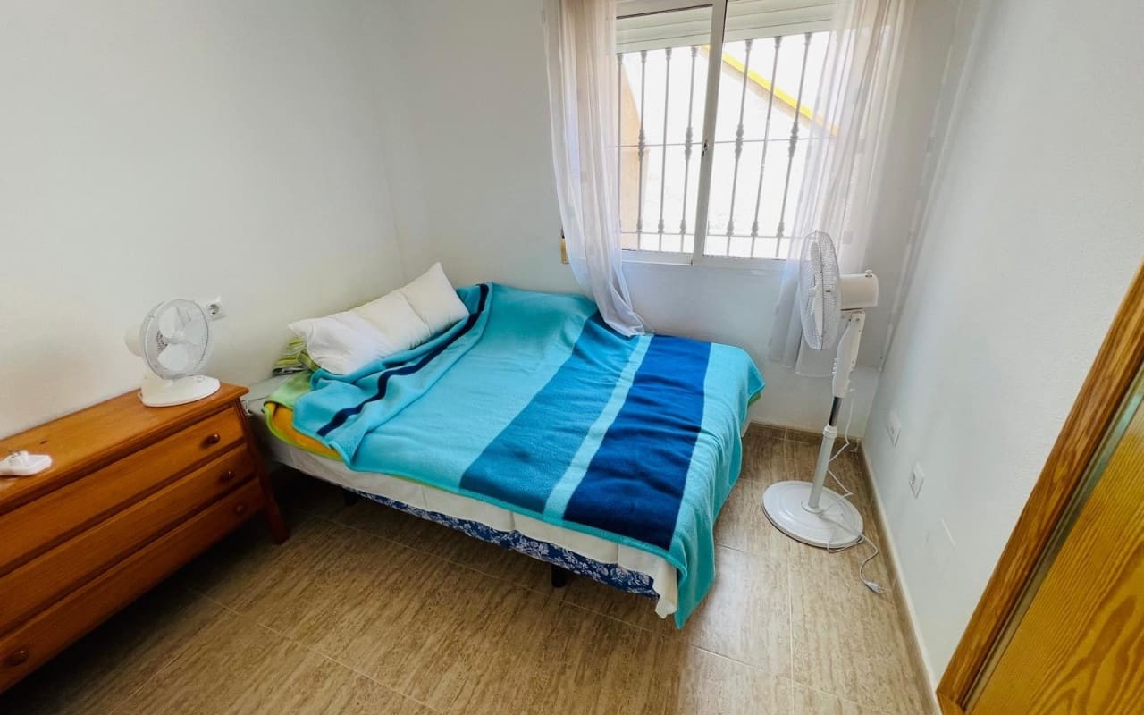 2 bedroom Townhouse for sale in Daya Nueva with pool - € 140,000 (Ref: 9905065)