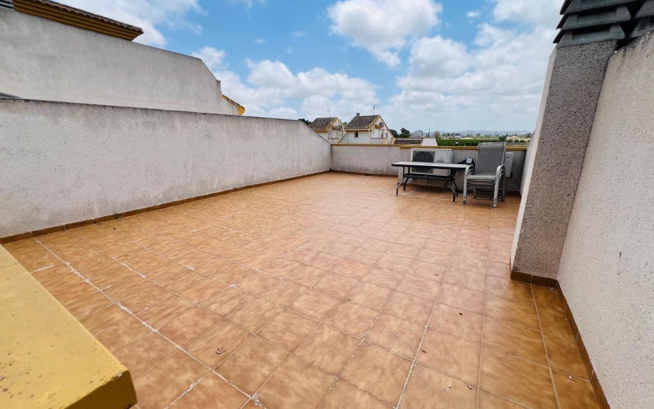 2 bedroom Townhouse for sale in Daya Nueva with pool - € 140,000 (Ref: 9905065)