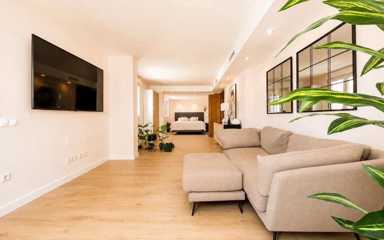 Chalet de 4 habitaciones en Dehesa de Campoamor en venta con piscina - 1.225.000 € (Ref: 9905066)