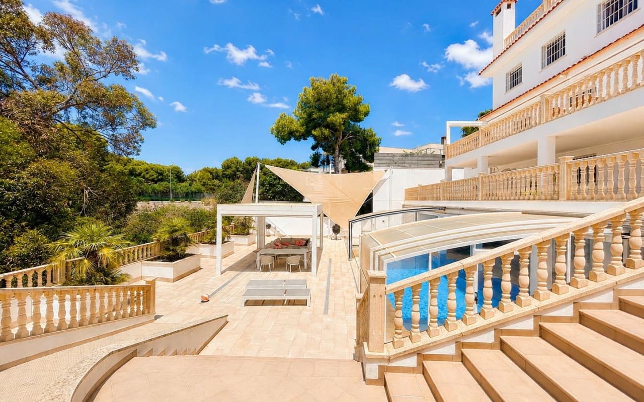 Chalet de 4 habitaciones en Dehesa de Campoamor en venta con piscina - 1.225.000 € (Ref: 9905066)