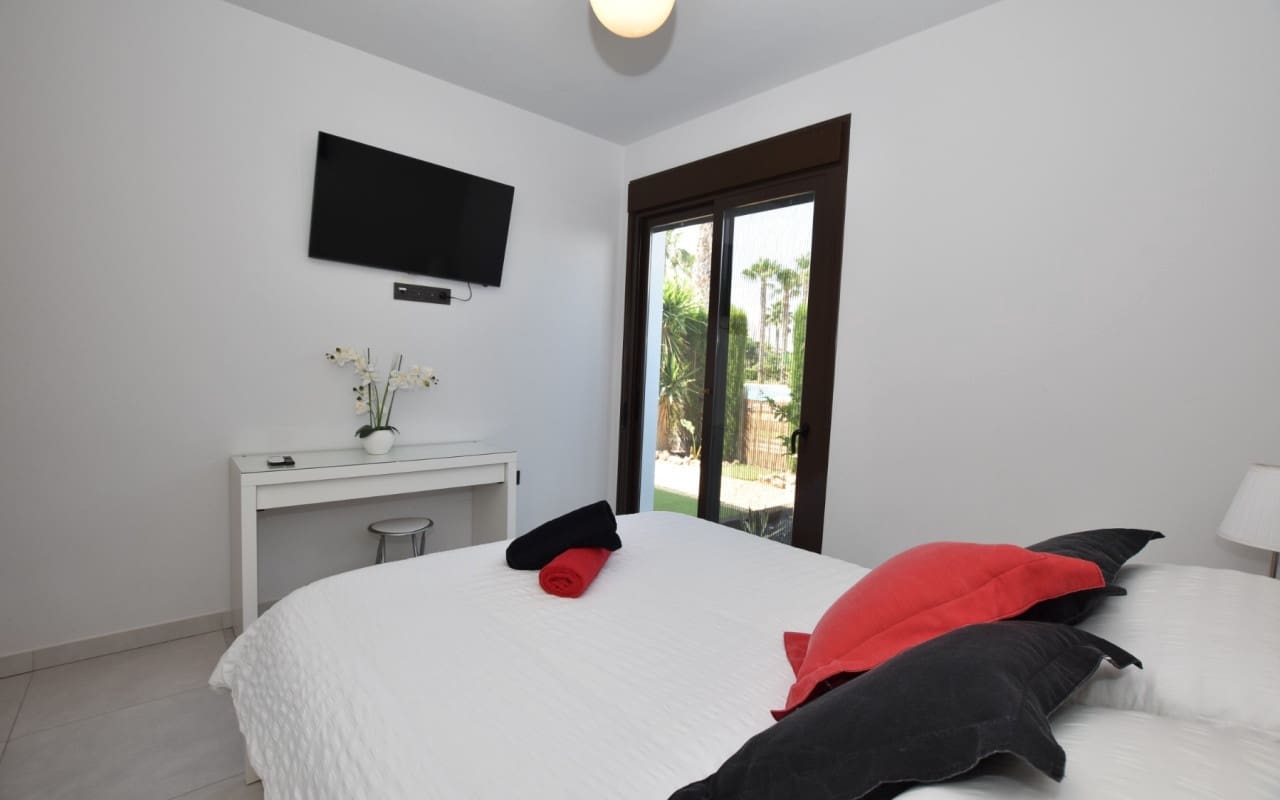 2 slaapkamer Appartement te koop in Algorfa - € 235.000 (Ref: 9905072)