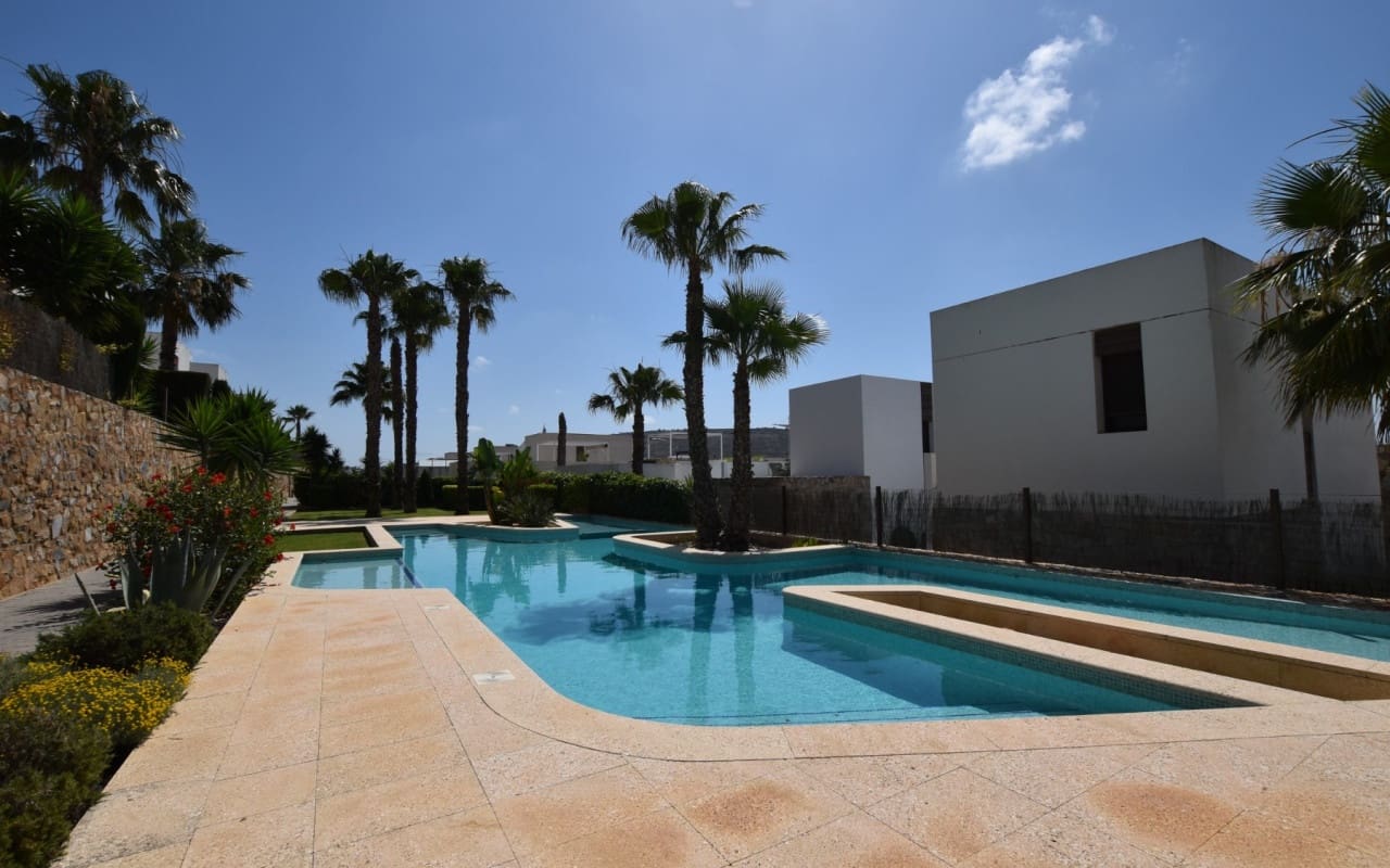 2 slaapkamer Appartement te koop in Algorfa - € 235.000 (Ref: 9905072)