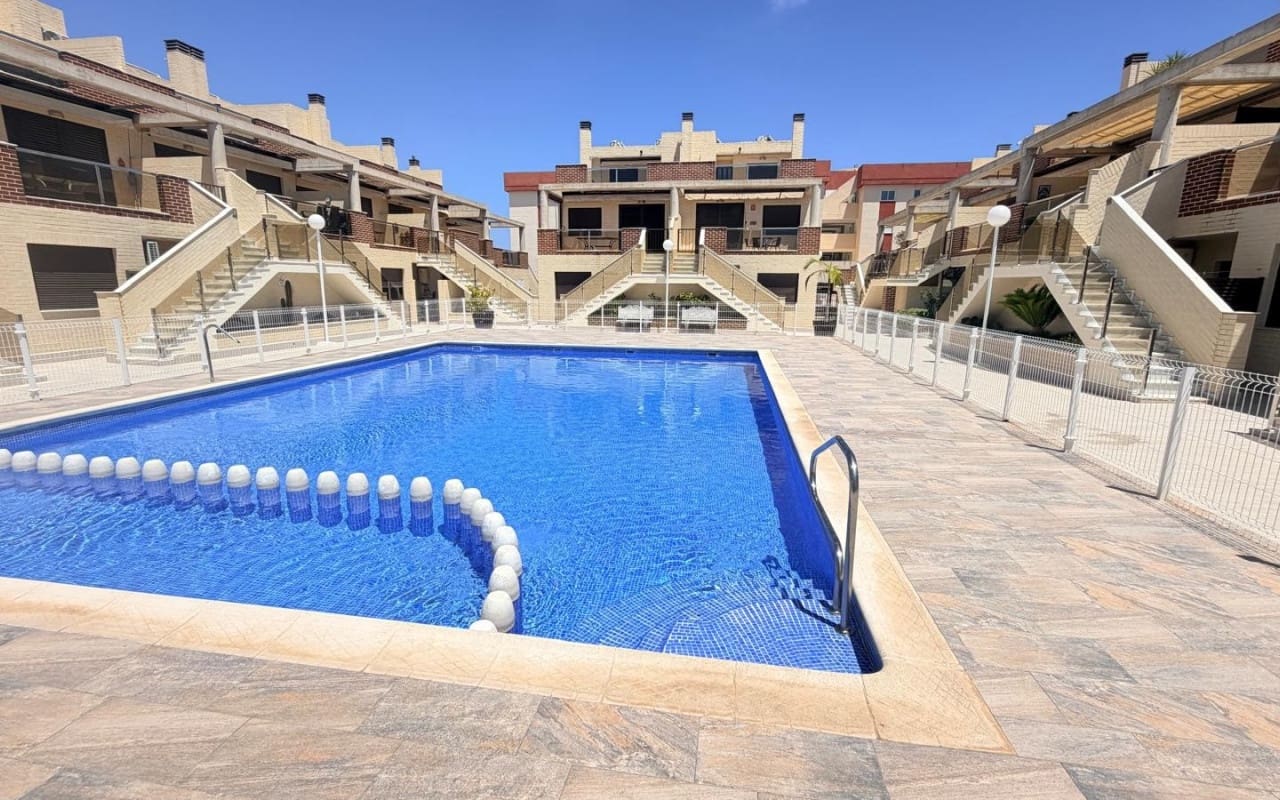 3 bedroom Apartment for sale in Orihuela Costa with pool - € 215,000 (Ref: 9905073)
