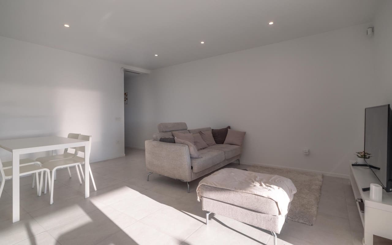 1 quarto Penthouse para venda em Playa Flamenca com piscina - 249 000 € (Ref: 9905074)