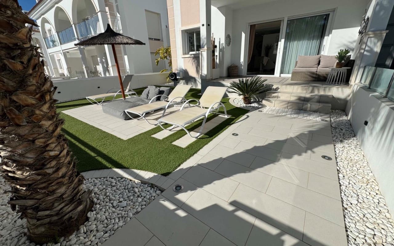 2 Zimmer Apartment zu verkaufen in Ciudad Quesada mit Pool - 310.000 € (Ref: 9905075)