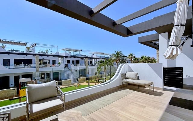 2 chambre Penthouse à vendre à Punta Prima, Orihuela - 379 000 € (Ref: 9908779)