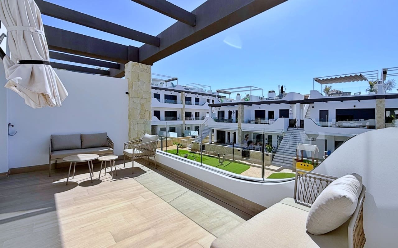 2 quarto Penthouse para venda em Orihuela Costa - 379 000 € (Ref: 9908779)