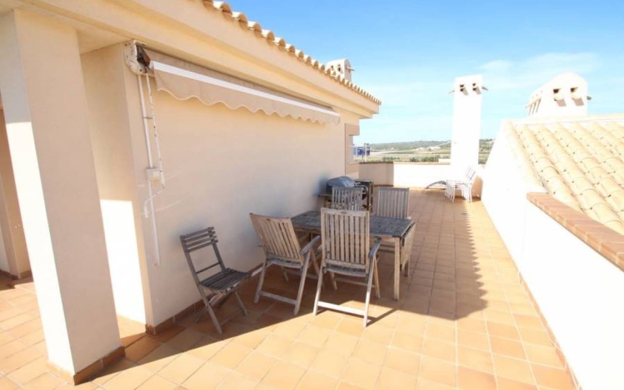 3 quarto Penthouse para venda em Campoamor com piscina - 499 000 € (Ref: 9913702)