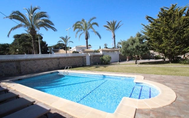 5 sovrum Villa till salu i Cabo Roig, Orihuela - 1 250 000 € (Ref: 9913703)