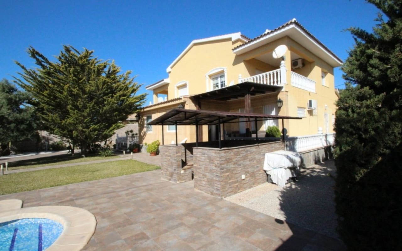 5 sovrum Villa till salu i Cabo Roig - 1 250 000 € (Ref: 9913703)