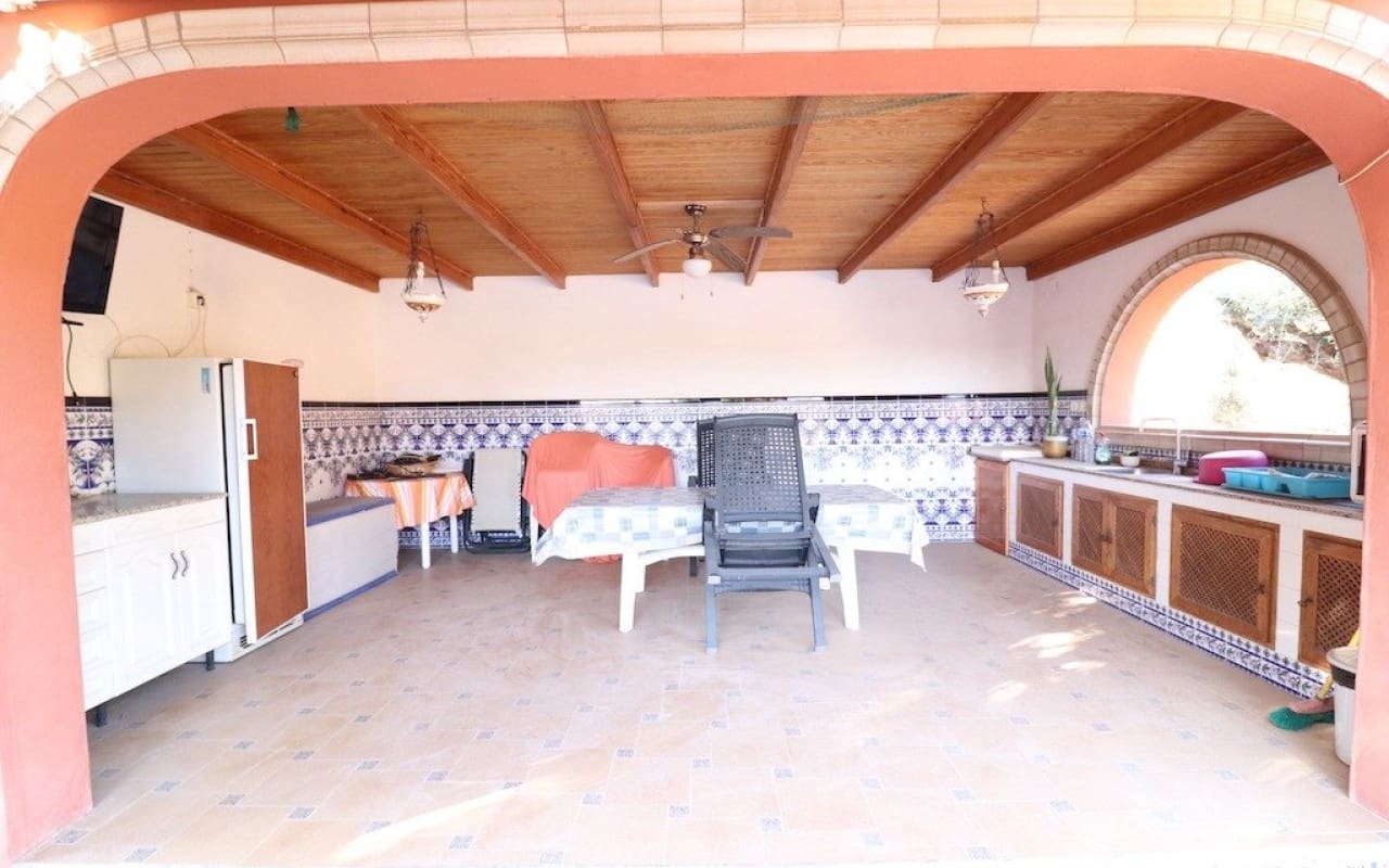 5 slaapkamer Villa te koop in El Chaparral met zwembad - € 850.000 (Ref: 9913704)