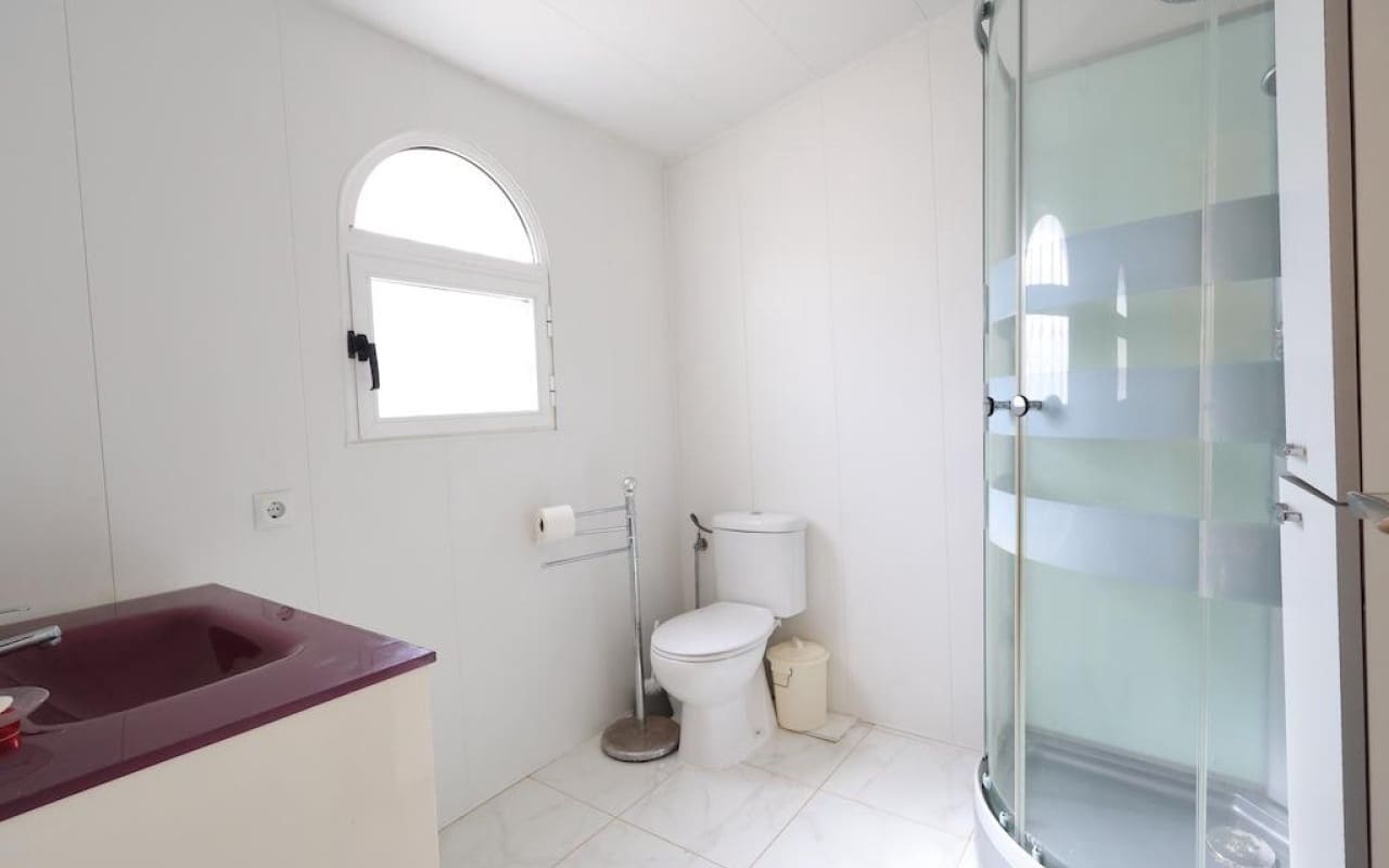 4 soveværelse Villa til salg i Playa Flamenca med swimmingpool - € 555.000 (Ref: 9913707)