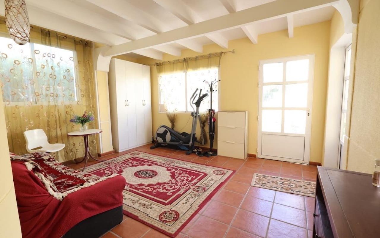 4 soveværelse Villa til salg i Playa Flamenca med swimmingpool - € 555.000 (Ref: 9913707)