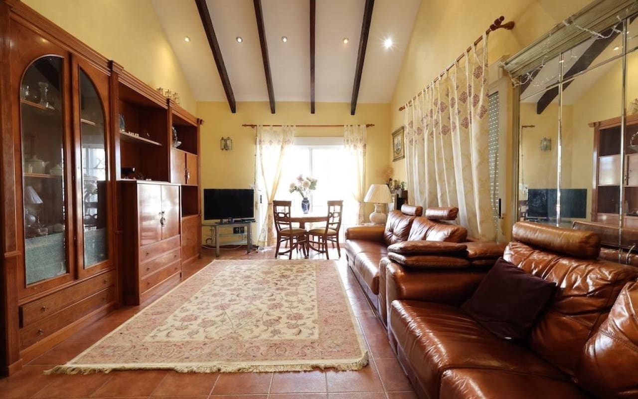 4 soveværelse Villa til salg i Playa Flamenca med swimmingpool - € 555.000 (Ref: 9913707)