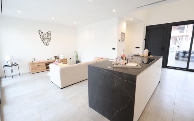 3 bedroom Villa for sale in Torre-Pacheco with pool - € 439,000 (Ref: 9913708)