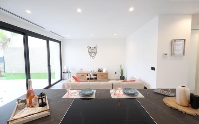 3 bedroom Villa for sale in Torre-Pacheco with pool - € 439,000 (Ref: 9913708)