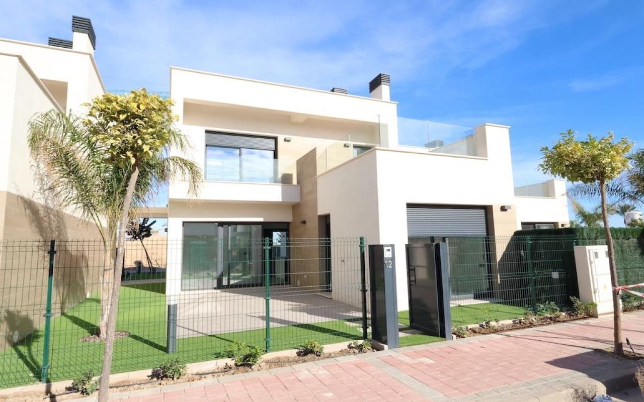 3 bedroom Villa for sale in Torre-Pacheco with pool - € 439,000 (Ref: 9913708)