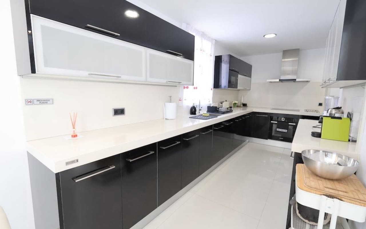 4 sovrum Villa till salu i Cabo Roig med pool - 990 000 € (Ref: 9913709)
