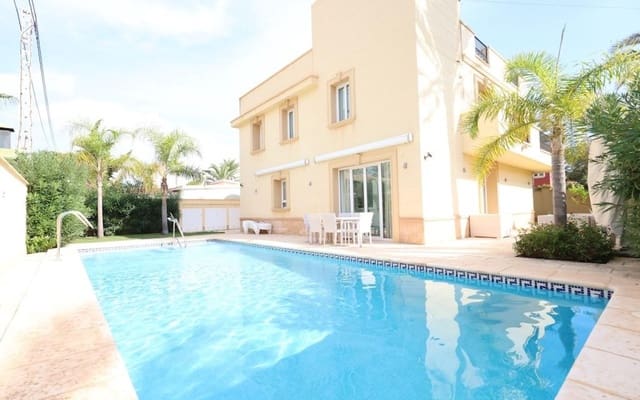 4 sovrum Villa till salu i Cabo Roig, Orihuela med pool - 990 000 € (Ref: 9913709)