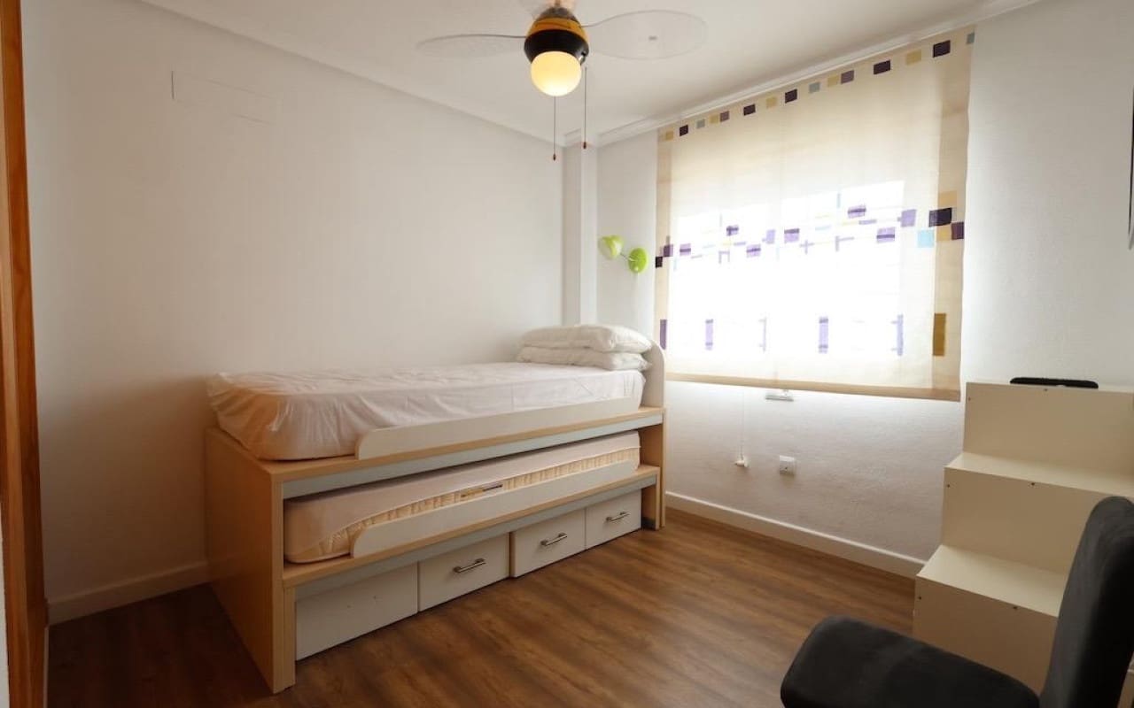 2 Zimmer Penthouse zu verkaufen in Pilar de la Horadada mit Pool - 345.000 € (Ref: 9913711)