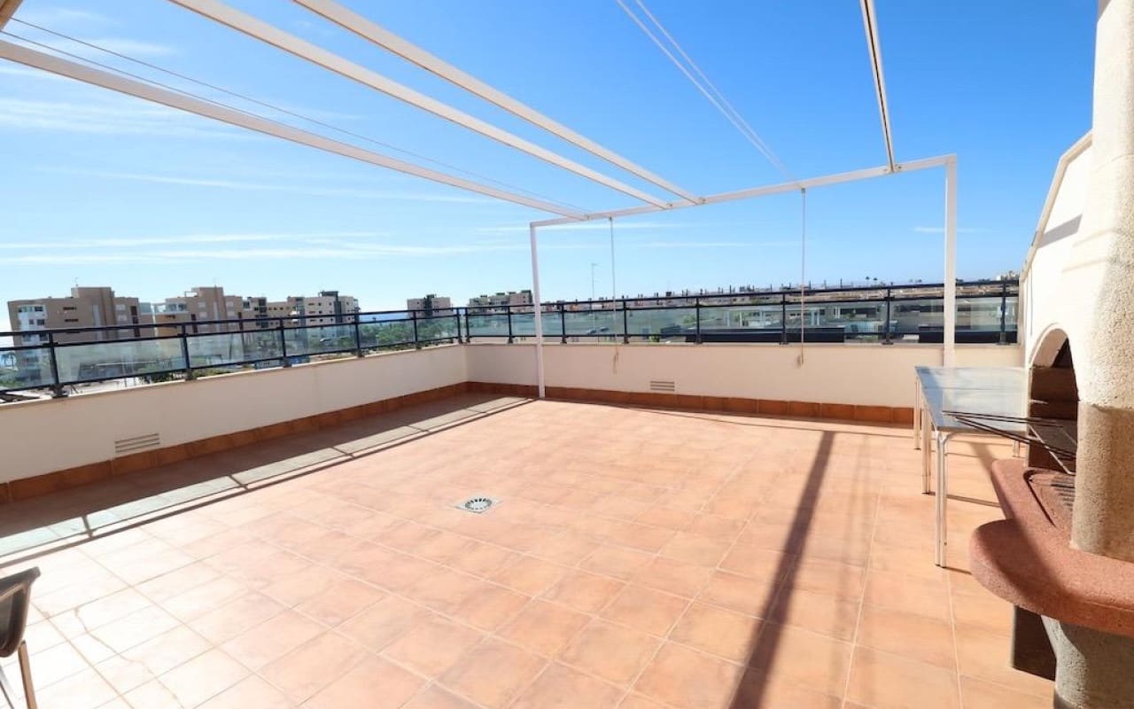 2 Zimmer Penthouse zu verkaufen in Pilar de la Horadada mit Pool - 345.000 € (Ref: 9913711)