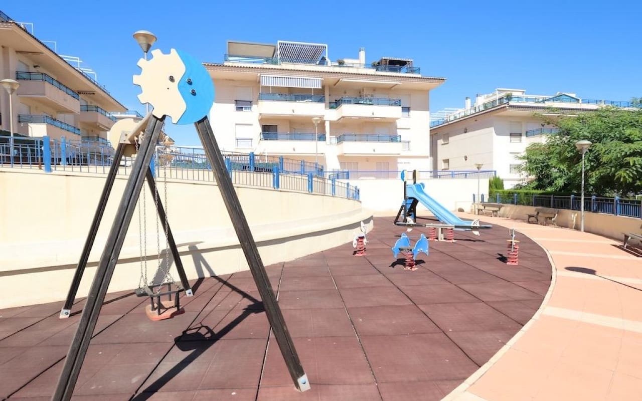 2 Zimmer Penthouse zu verkaufen in Pilar de la Horadada mit Pool - 345.000 € (Ref: 9913711)