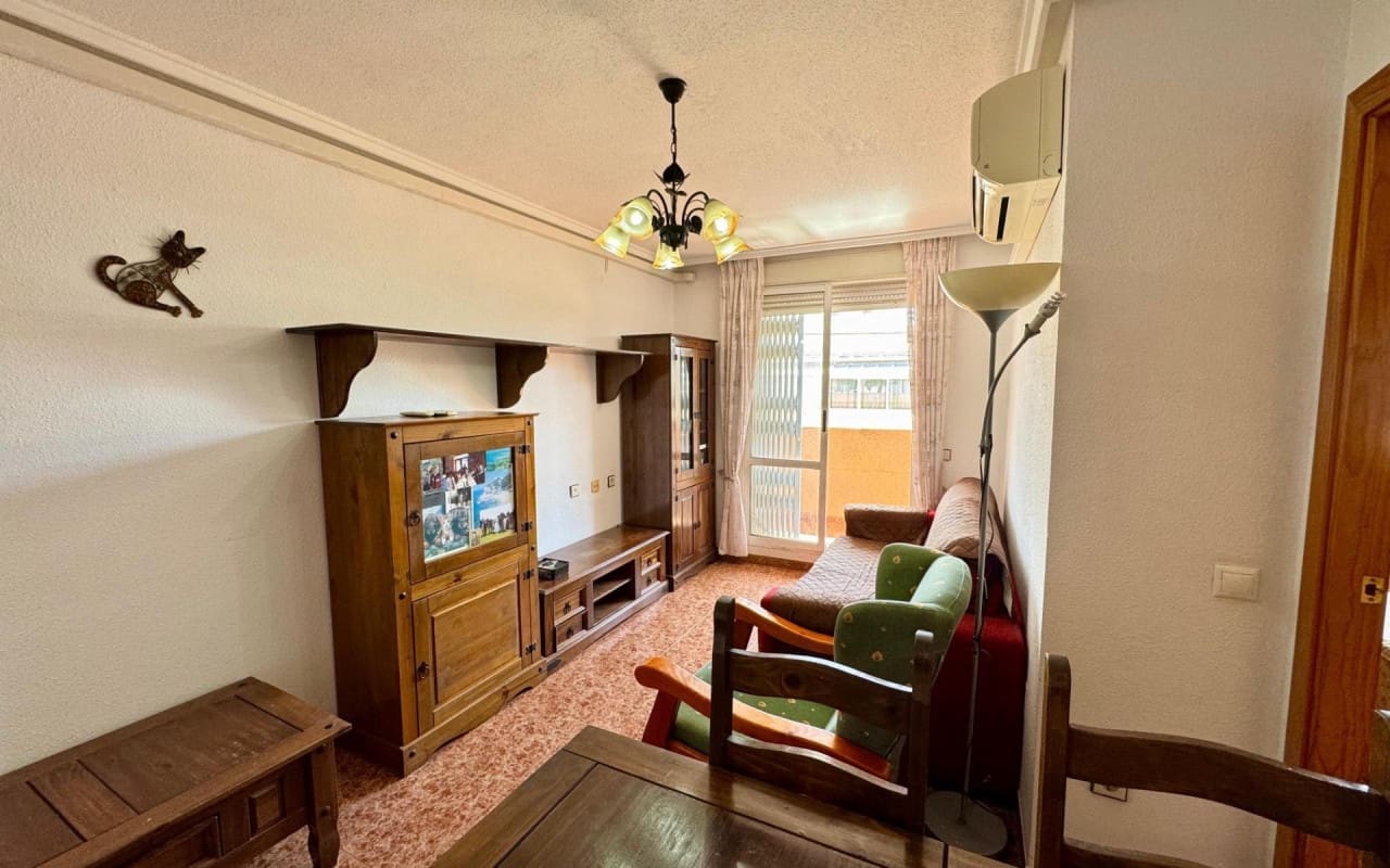 2 sypialnia Penthouse na sprzedaż w Torrevieja z basenem - 140 000 € (Ref: 9913712)