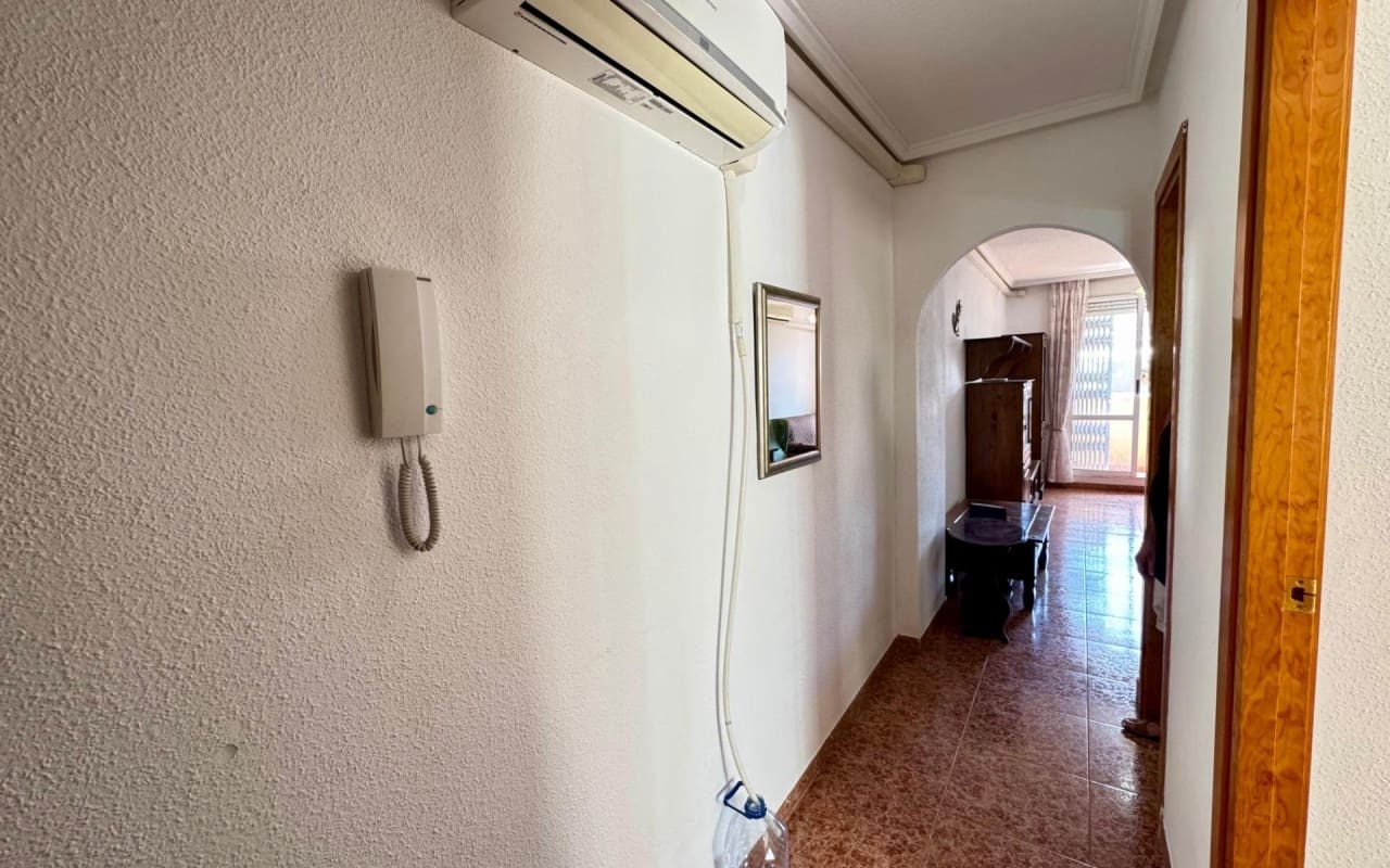2 sypialnia Penthouse na sprzedaż w Torrevieja z basenem - 140 000 € (Ref: 9913712)
